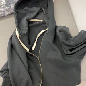 Pull Noir